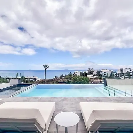 Infinity - By Apricus Holidays * Playa Blanca (Lanzarote)