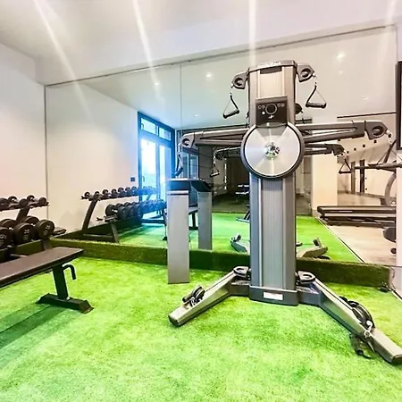 Infinity - By Apricus Holidays Hotell